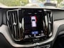 Volvo XC60 2.0 T6 Plug-in hybrid AWD R-Design | Luchtvering | 360 Camera | Intelli safe | Trekhaak
