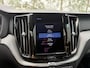 Volvo XC60 2.0 T6 Plug-in hybrid AWD R-Design | Luchtvering | 360 Camera | Intelli safe | Trekhaak