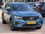 Volvo XC40 2.0 B4 Plus Dark Automaat 197PK | Harman/Kardon | Memory Seats | Adaptieve Cruise Control | Elek. trekhaak
