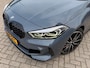 BMW 1-Serie M135i xDrive Executive | Cruise Control | Kuipstoelen | Stoelverwarming | HiFi Audio | Carplay | Navi | Climate | 19 Inch |