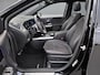 Mercedes-Benz B-klasse 180 Business Solution AMG | Panoramadak | Trekhaak Afneembaar | Night Pakket | Achteruitrijcamera | Memory Pakket | Sfeerverlichting | Stoelverwarming | Advanced Sound System | Dodehoekassistentie | Multibeam LED | Keyless-GO | Elektrisch Bedienbare Achterklep