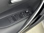 Toyota Corolla 1.8 Hybrid Executive | Navigatie | Glazen Schuifdak | Half Leder | Stoel & Stuur Verwarming |
