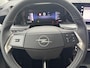 Opel Frontera 1.2 Turbo Hybrid GS Uiteraard als nieuw, rijklaar en voorzien Opel fabrieksgarantie | Climate | Stoel en stuurverwarming | LMV met all season | Cruise control | Full LED | Fabrieksnavigatie | Draadloos Carplay | We zijn officieel Opel dealer!