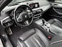 BMW 5-Serie 530d xDrive|HUD| M-pakket| Stoelkoeling| Panorama | Leder| Adap Cruise | Navi | Camera | 1e eig |Dealer onderh |Memory