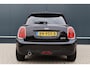 MINI Cooper 5-Deurs 1.5 Serious Business | JCW | Pano | Stoelverwarming | 18 Inch | LED | Keyless Entry | John Cooper Works pakket