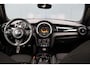 MINI Cooper 5-Deurs 1.5 Serious Business | JCW | Pano | Stoelverwarming | 18 Inch | LED | Keyless Entry | John Cooper Works pakket