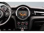MINI Cooper 5-Deurs 1.5 Serious Business | JCW | Pano | Stoelverwarming | 18 Inch | LED | Keyless Entry | John Cooper Works pakket