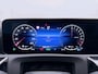 Mercedes-Benz A-klasse 250 e AMG Nightpakket | Panoramadak | Trekhaak | Alarm | Keyless Go | CarPay | Stuur en Stoelverwarming | Inclusief 24 maanden Mercedes-Benz Certified garantie voor Europa.