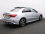 Mercedes-Benz A-klasse 250 e AMG Nightpakket | Panoramadak | Trekhaak | Alarm | Keyless Go | CarPay | Stuur en Stoelverwarming | Inclusief 24 maanden Mercedes-Benz Certified garantie voor Europa.