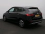 Mercedes-Benz B-klasse 180 Business Solution Ledkoplampen | Parkeerpakket met achteruitrijcamera | Stoelverwarming | Spiegelpakket. Inclusief 24 maanden Mercedes-Benz Certified garantie voor Europa.