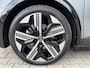 Renault Megane E-Tech EV60 Optimum Charge 220 Iconic / SOH 96% / WLTP 500 / Snel lader / Warmtepomp / Harman KArdon / Camera Binnenspiegel / 360 Camera / Navigatie / Carplay / Clima / Two Tone / 20" lm
