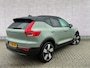 Volvo XC40 Single Motor Extended Range Plus 82 kWh | Trekhaak | Warmtepomp | Two-Tone | Achteruitrijcamera | Parkeersensoren | Keyless Entry | Elektrische Achterklep | Lichtmetalen Velgen 20 inch | Stoelverwarming | Google Navigatie | Apple Carplay | Android Auto