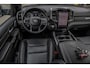 Dodge Ram BLACK OPS | 5.7 V8 HEMI | WIDEBODY HULK | OPEN UITLAAT KLEP | ZEER DIK | DUBBELE CABINE | DC | 5 PERSOONS | GRIJS KENETEKEN | EXTRA BREDE WIELEN IN HET BRONS | MEGA DIK | 3500KG TREKVERMOGEN |