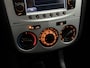 Opel Corsa 1.4-16V Edition Airco, Navi, Bluetooth, Lichtmetalen velgen, Radio