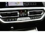 BMW 3-Serie Touring 330i High Executive Ed. M Sport / Trekhaak / Panoramadak / 360Camera / Head-up / Keyless / 19'' / Harman Kardon / Leder / Stuur+Stoelverwarming / Dodehoek / DAB / ACC