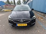 Opel Astra Sports Tourer 1.5 CDTI Business Edition Inruilauto’s tegen vaste prijzen. Voor meer info: 0638140850 Bij de verkoop van gebruikte voertuigen door CD-Cars wordt geen standaard garantie verstrekt. De koper aanvaardt het voertuig in de staat waarin het zich bevindt op het moment van aankoop