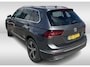 Volkswagen Tiguan 2.0 TSI 4Motion Highline / 1e Eign. / NL Auto / Trekhaak / Panoramadak / Keyless / CarPlay / 18'' / Virtual Cockpit / Massage / Stoelverwarming / ACC