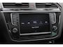 Volkswagen Tiguan 2.0 TSI 4Motion Highline / 1e Eign. / NL Auto / Trekhaak / Panoramadak / Keyless / CarPlay / 18'' / Virtual Cockpit / Massage / Stoelverwarming / ACC