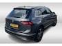 Volkswagen Tiguan 2.0 TSI 4Motion Highline / 1e Eign. / NL Auto / Trekhaak / Panoramadak / Keyless / CarPlay / 18'' / Virtual Cockpit / Massage / Stoelverwarming / ACC