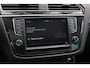 Volkswagen Tiguan 2.0 TSI 4Motion Highline / 1e Eign. / NL Auto / Trekhaak / Panoramadak / Keyless / CarPlay / 18'' / Virtual Cockpit / Massage / Stoelverwarming / ACC
