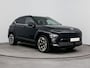 Hyundai Kona Electric Premium 64.8 kWh | Apple Carplay/Android Auto | Lichtmetalen velgen 19" | Navigatiesysteem full map | Nieuw snel leverbaar
