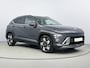 Hyundai Kona 1.6 GDI HEV Premium Sky | 19 INCH VELGEN | APPLE CARPLAY | ACHTERUITRIJCAMERA | PANORAMADAK