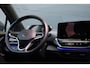 Volkswagen ID.4 Pro 77 kWh Pano/IQ.Light Matrix /360/HUD/DCC/Keyless/Stoelverw./Dodehoek/Wegkl. trekhaak/SOH 96,62%/19"