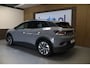 Volkswagen ID.4 Pro 77 kWh Pano/IQ.Light Matrix /360/HUD/DCC/Keyless/Stoelverw./Dodehoek/Wegkl. trekhaak/SOH 96,62%/19"
