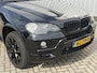 BMW X5 xDrive48i automaat schakelt niet lekker