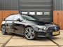 Mercedes-Benz A-klasse 180 Pano | Sfeerverlichting | Leder | 18'' met zgan all season