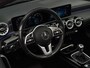 Mercedes-Benz A-klasse 180 Pano | Sfeerverlichting | Leder | 18'' met zgan all season