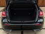 Mercedes-Benz A-klasse 180 Pano | Sfeerverlichting | Leder | 18'' met zgan all season