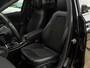 Mercedes-Benz A-klasse 180 Pano | Sfeerverlichting | Leder | 18'' met zgan all season