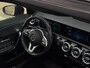 Mercedes-Benz A-klasse 180 Pano | Sfeerverlichting | Leder | 18'' met zgan all season