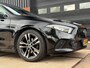 Mercedes-Benz A-klasse 180 Pano | Sfeerverlichting | Leder | 18'' met zgan all season