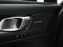 Volvo EX40 Single Motor Extended Range Ultra 82 kWh | Alarmsysteem | Draadloze telefoonlader | Electronic climate controle