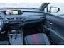 Lexus UX 250h F Sport First Edition | Triple LED Koplampen | Achteruitrijcamera | Parkeersensoren | Keyless Entry | Elektrische Achterklep | Elektrisch Verstelbare Voorstoelen | Stoelverwarming | Cruise Control Adaptief | Dodehoekdetectie | Navigatie