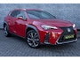 Lexus UX 250h F Sport First Edition | Triple LED Koplampen | Achteruitrijcamera | Parkeersensoren | Keyless Entry | Elektrische Achterklep | Elektrisch Verstelbare Voorstoelen | Stoelverwarming | Cruise Control Adaptief | Dodehoekdetectie | Navigatie