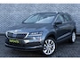 Skoda Karoq 1.5 TSI DSG Style Business | Trekhaak | Panoramadak | Achteruitrijcamera | Parkeersensoren | Keyless Entry | Elektrische Achterklep | Canton Audio | LED Koplampen | Stoelverwarming | Navigatie | Apple Carplay | Android Auto