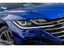 Volkswagen Arteon Shooting Brake 1.4 TSI eHybrid R-Line Business+ | Panoramadak | Trekhaak | Parkeersensoren | Keyless Entry | Elektrische Achterklep | Stoelverwarming voor en achter | iQ Light | Navigatie | Apple Carplay | Android Auto | Plug-in Hybrid (PHEV)