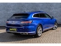 Volkswagen Arteon Shooting Brake 1.4 TSI eHybrid R-Line Business+ | Panoramadak | Trekhaak | Parkeersensoren | Keyless Entry | Elektrische Achterklep | Stoelverwarming voor en achter | iQ Light | Navigatie | Apple Carplay | Android Auto | Plug-in Hybrid (PHEV)