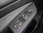 Volkswagen Golf 1.5 eTSI R-Line | Panoramadak | Stoel/Stuurverwarming | IQ Light | Achteruitrijcamera |