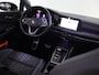 Volkswagen Golf 1.5 eTSI R-Line | Panoramadak | Stoel/Stuurverwarming | IQ Light | Achteruitrijcamera |