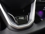 Volkswagen Golf 1.5 eTSI R-Line | Panoramadak | Stoel/Stuurverwarming | IQ Light | Achteruitrijcamera |