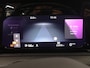Volkswagen Golf 1.5 eTSI R-Line | Panoramadak | Stoel/Stuurverwarming | IQ Light | Achteruitrijcamera |