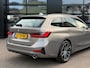 BMW 3-Serie Touring 330i Individual Edition Oxidgrau Pano