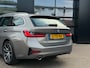 BMW 3-Serie Touring 330i Individual Edition Oxidgrau Pano