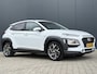 Hyundai Kona 1.6 GDI HEV Fashion / Airco / Trekhaak, geremd tot 1300 kg / Apple Carplay/Android Auto / Cruise Control / Automaat /