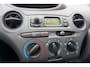 Toyota Yaris 1.0-16V VVT-i Sol