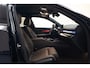 BMW i5 Touring M60 xDrive [ SOH 95,8% ] [ Panorama Bowers&Wilkins Leder Stoelventilatie Stoelverwarming v+a HUD ]